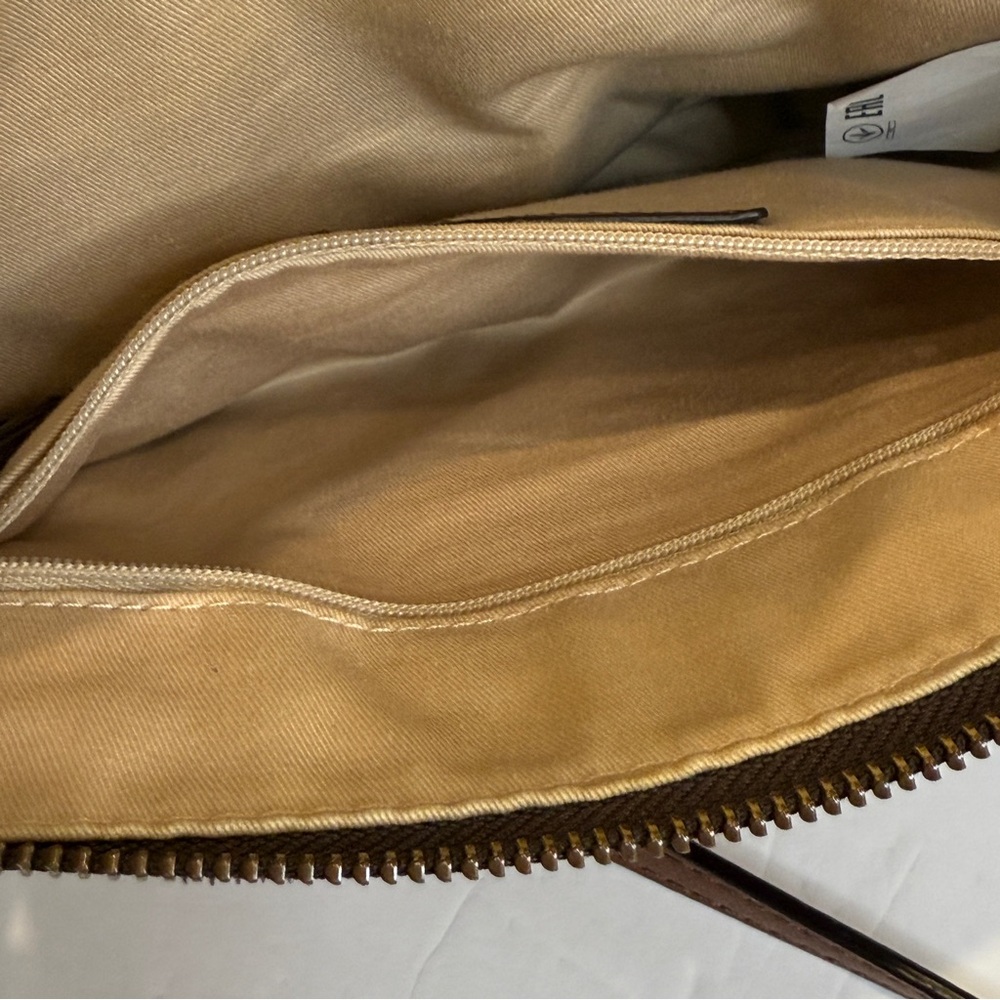 ✨ Banana Republic Chestnut Leather Half Moon Crossbody – Preloved Luxe Classic - Picture 14 of 16